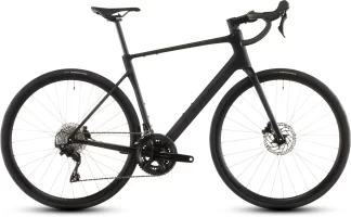 Cube Attain C:62 Race blackline